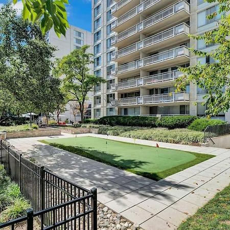 Modern Condo At Crystal City Arlington Exterior photo